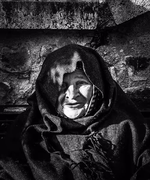 Item #110578276420426756273237195896341237242869418611702865508263276184252683649025 Media