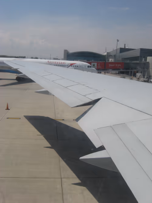 Item #49780404214023394125628081485635193078207366864253774489702248288325682069505 Media