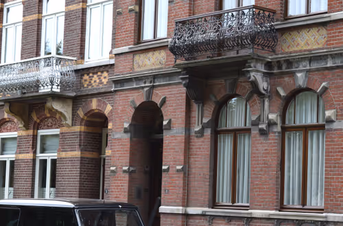 Item #916077490281078954391891268022086119289121145792755899354399214521125175297 Media