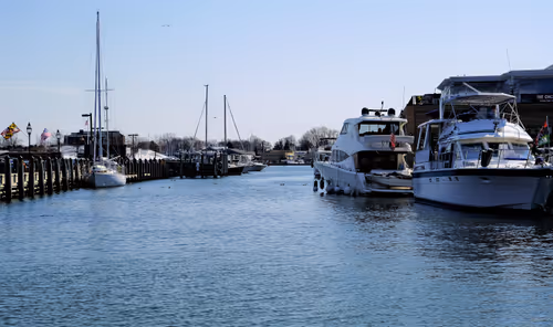 Item #60286361363657250857601775030637471218171117852543341295073304029444171628545 Media