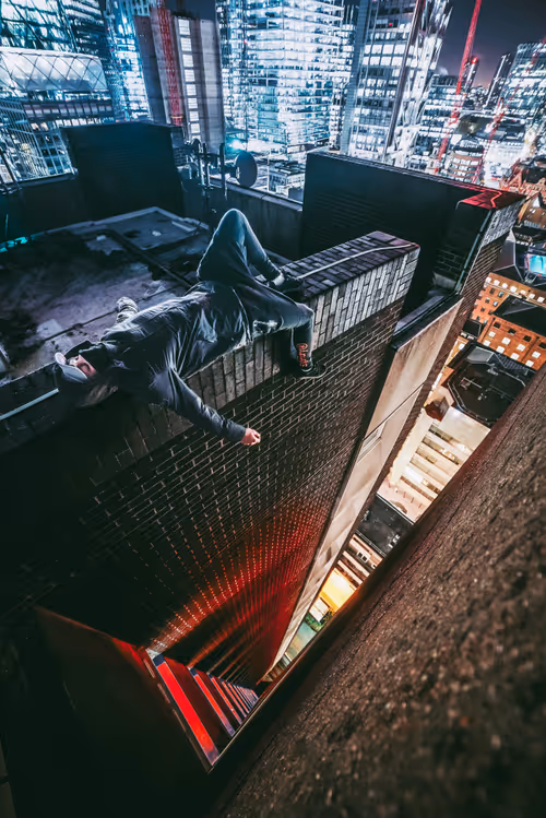 Item #58869423060092287932905833612744339938791299685591423145075612257685480669185 Media