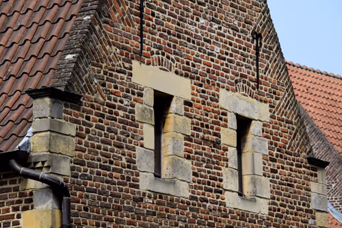 Item #916077490281078954391891268022086119289121145792755899354399224416729825281 Media