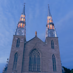 Day to Night Hyperlapse • Notre-Dame Cathedral Basilica 
