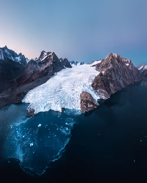 Item #59969087872528247593562305556961493003860374277083575615722774379618442936321 Media