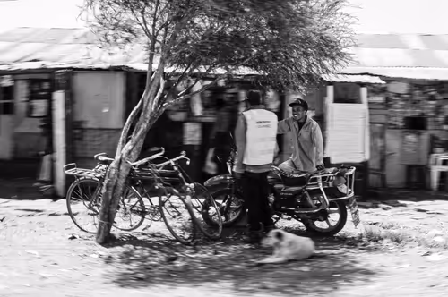 Item #18272151762842067789923214002115525894042773418269126618897880985424881516545 Media