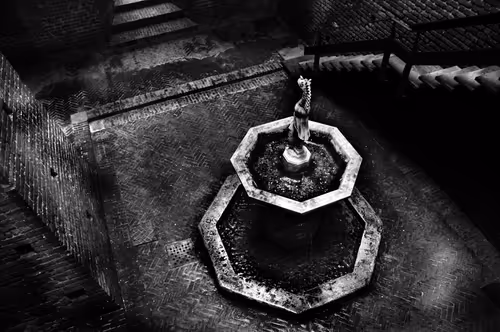 Item #84959981716225864493476618462304724133826851655422953024680602886981539594241 Media