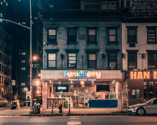 Item #45433878273403440521664752833313891753229131139543682429207814263985380786177 Media