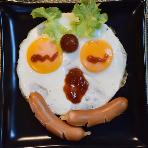 Item #114789367784781418560105569239197020547680939071037022005448403262238713970689 Media