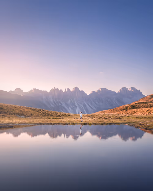 Item #8011610006664859367402305355842719032059170831257207817958501171918073233409 Media