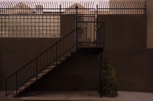 Item #97596376492587480991564299989885194485729582935183473269224319425645050331137 Media