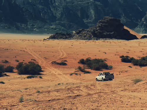 Item #89534767864189409759149289902854589290049620081388953356562923102815599460353 Media