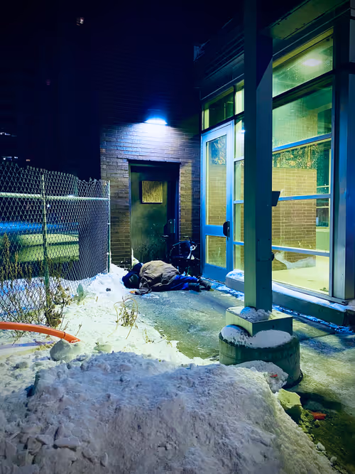 Item #114279786815483835742935838326294260638396500058431288090028659208413452959745 Media