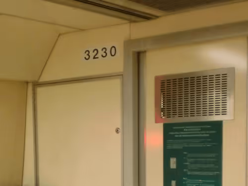 Item #11772158299860598059635981857822942558920084481603702245382385920394934616065 Media