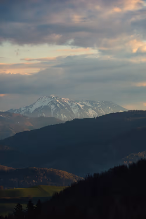 Item #54782985974607347148720532699414835129345073352407786523574901518727968194563 Media