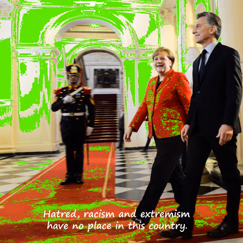 Item #95162980200423589909945355674085973318614204675314855183891210329901013925889 Media