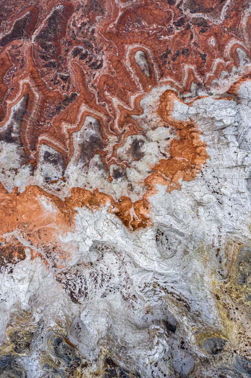 Item #104222477878936975550568713233497043538790385416897933242955975568335266906113 Media