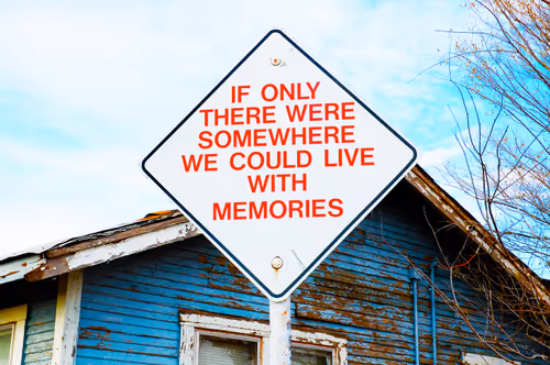 Item #72956552371939263149680114795764900729888036276229086091707581191117445529601 Media