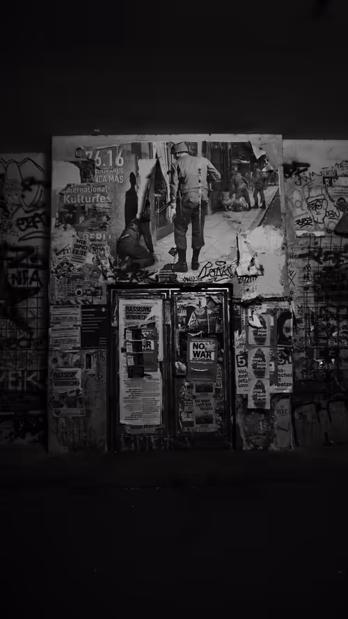 Item #59079374787048524883256222469125282398225416989963189399532038892390560301057 Media