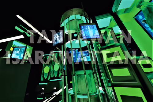 Item #69908500490659582771547424870777064076897194305785572156328029893300850786305 Media