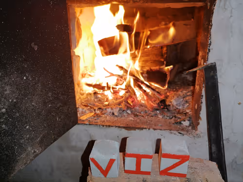 Item #53323516583965133584391269845246755532098013189526444759390359938105463537665 Media