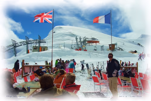 Item #25766228410116791685339336380012731519026805930459738932816938958944217333860 Media