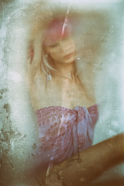 Item #109931125644720774743925664871075202306165972680174386762390863708310609068033 Media