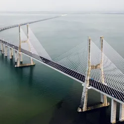 73762504299456065935515086849783523685959452492976107684426143738651868135425