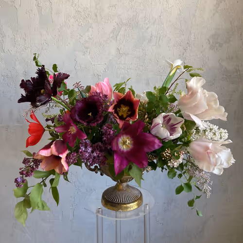 Item #52472368928816429554604047410936556897073572941811707294157643037181302900384 Media