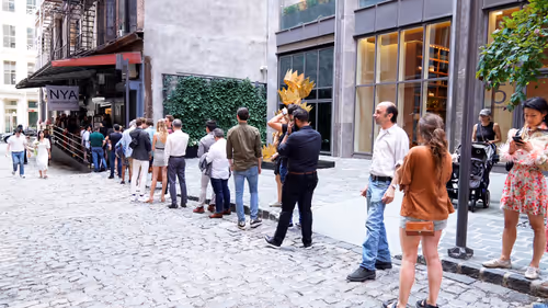 Item #13895770362792469734688406540771864633906230487145014712104887527395955834881 Media