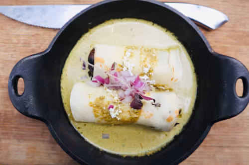 Item #58182727603415283457662409097966817064399893827363481527699058715816842231809 Media