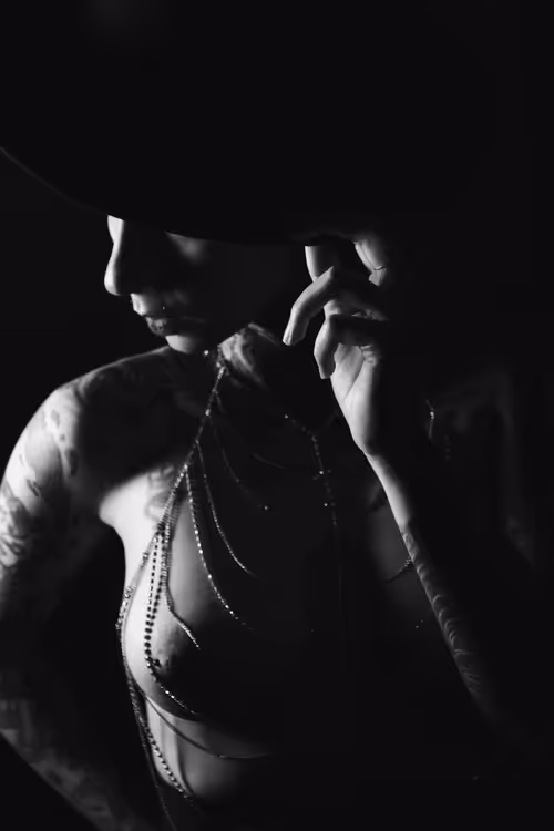 Item #54633628777457058039979045655864865072314601931694367880395140099599606218753 Media