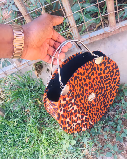 Item #49282839886755864349954099167539234708819534519375482423773084709674249355265 Media