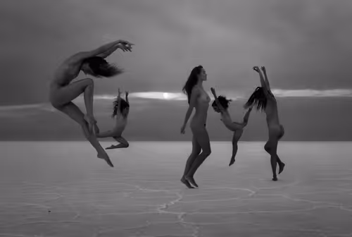 Item #83332782865168099246111470793904216784049773190563389119764666163002259537921 Media