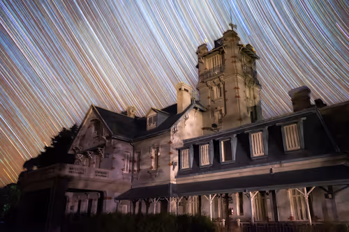 Item #23994447137093273447710670697087016153262800744699282660931118964450028158977 Media