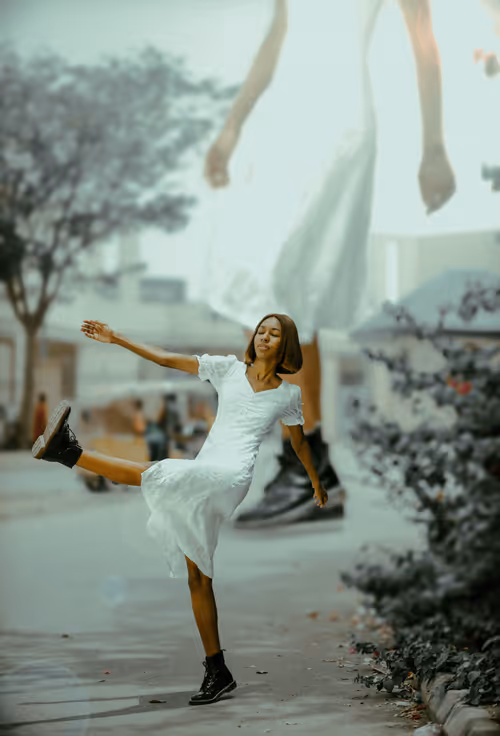 Item #51082641443820473803318409807995596753001585459316189646274989747786007707649 Media