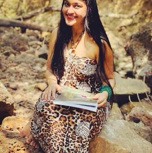 Item #20945846609066234406057793777704934435369282215282251452100139177355971133441 Media