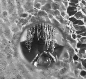 Item #11683064756107818281309339640186819405943948750934264751086521029052719955969 Media