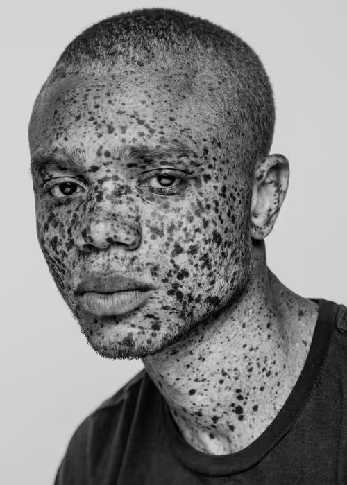 Item #49421393432894499121215694470303184244096795482679490930709574057368678825985 Media