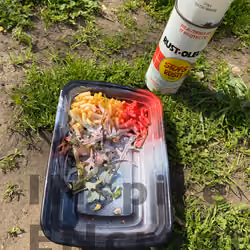 Spraypaint on Mac and cheese 1
