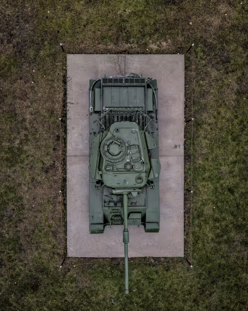 Item #100600280271040798317723628260513137156606623100883316454227272244214989062145 Media