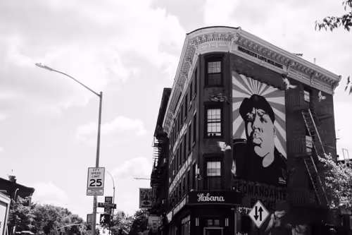 Item #54633628777457058039979045655864865072314601931694367880395140066614257385473 Media