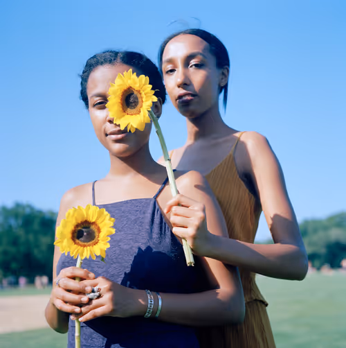 Item #55009236754177688704712285819362994549214138196257374091251074529955992829953 Media