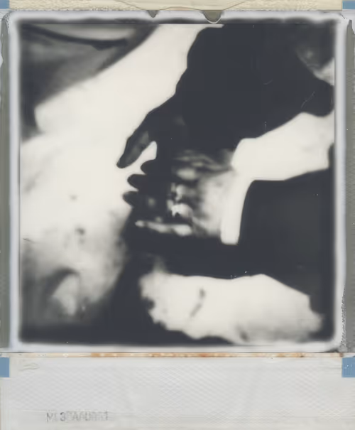 Item #24326241123829317612575481076654588048971431534812965985339390082177581449217 Media