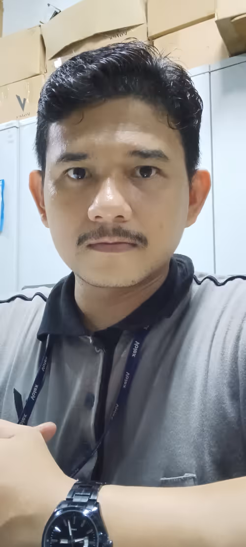 Item #70975725705250950807396902960271602153014376752480098995795777380766636310529 Media