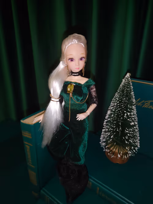 Item #11961321273315843393117217889358814831628969918437034624585432506114072641537 Media