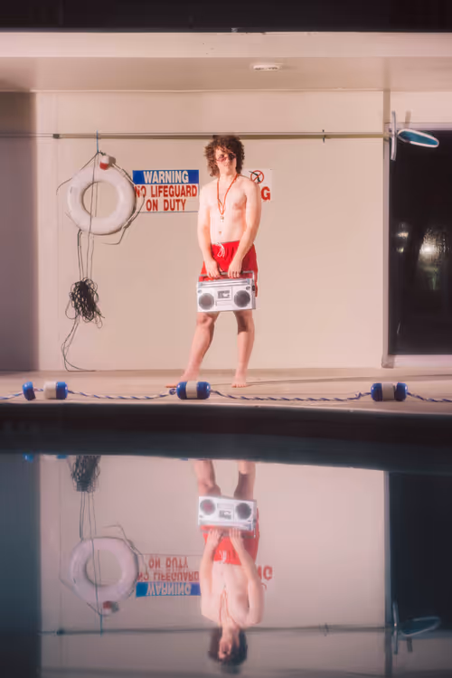 Item #93004874330559691384406351120557699532373362176152980957949480483270625853441 Media