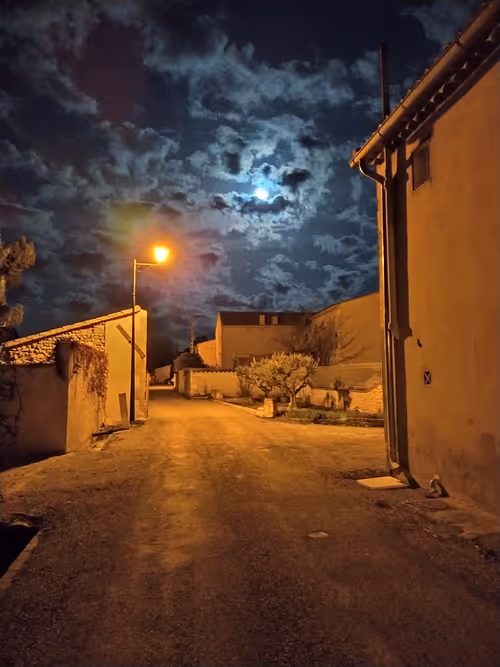 Item #53750555498832942174150954639976857968575645060565489136452761076797427154945 Media