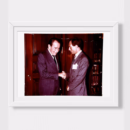 Item #67925779206389397689704043228133506337166348970545477513145469368584649048065 Media