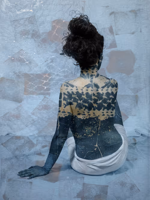 Item #110477367974344333334426119394026957966301743763293328063595940891208135475201 Media