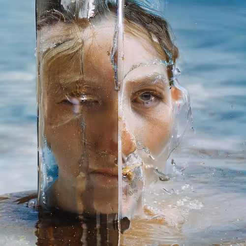 Item #73301704533666751335196021622514792145035649100750988773961168543086706425857 Media